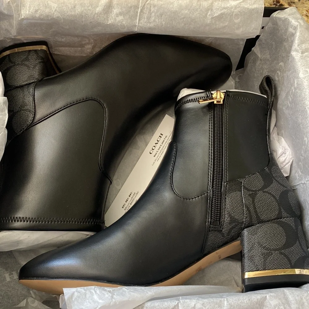 COACH signature booties 🖤 - Picture 6 of 6